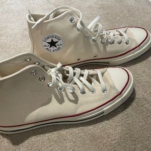 Brand new Chuck Taylor Vintage 70 Converse sneakers. 9M / 11W